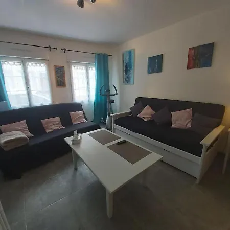 Olivia Et Elysia 100m A Pied De La بيت للعطل