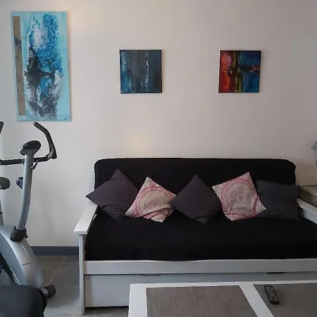 Olivia Et Elysia 100m A Pied De La Holiday home